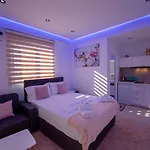 아파트 Veli Brothers Sarandë