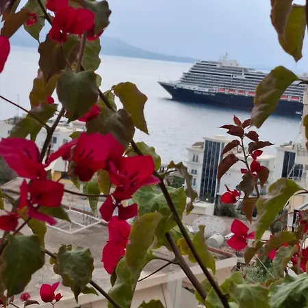 Veli Brothers Apartament Saranda