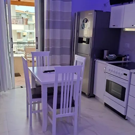 Veli Brothers * Sarandë
